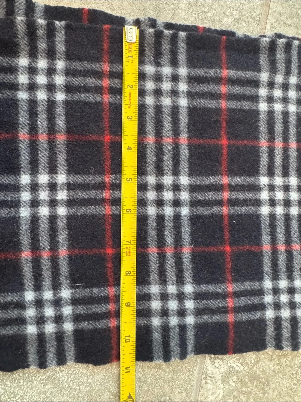 Burberry navy plaid Scarf authentic pre owned